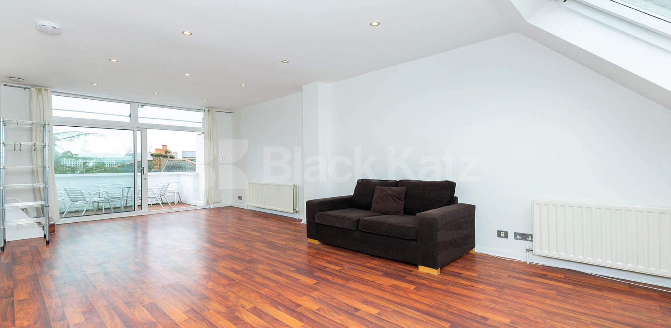 Stunning modern split level 3 bed with a private roof terrace in camden square Stratford Villas, Camden Square